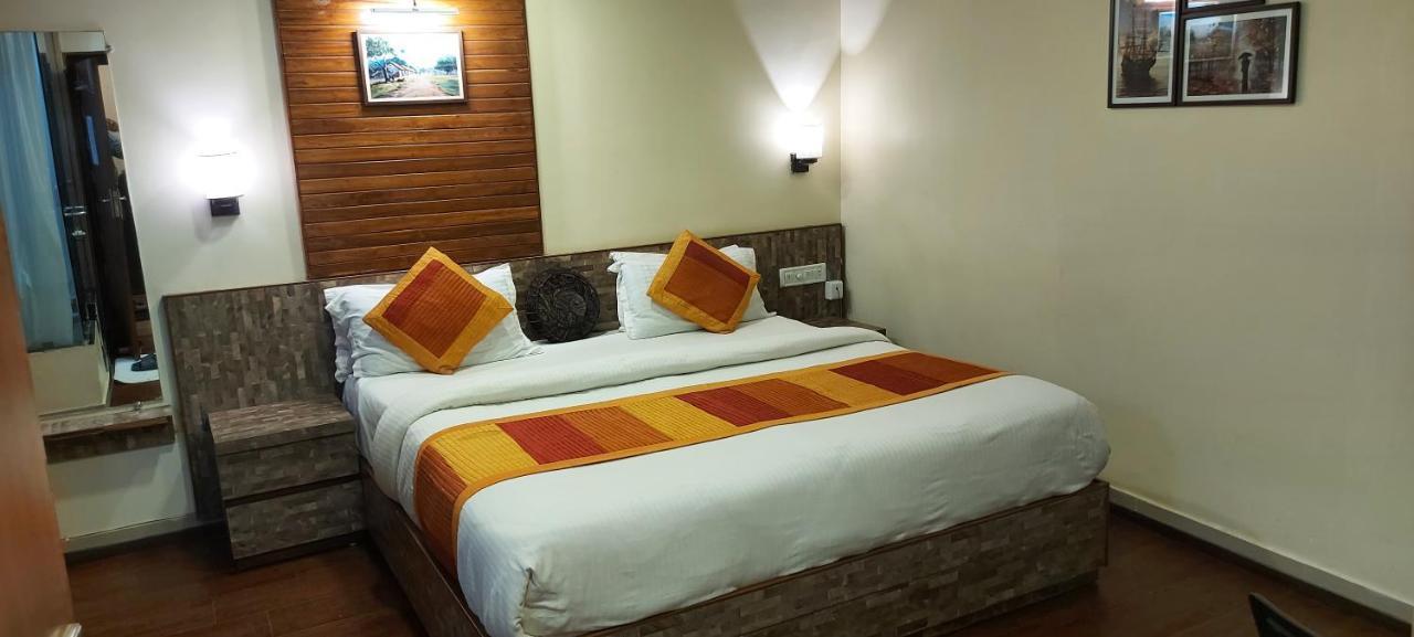 Shaleen Elegance Homestay Nakki Lake 400 Meters Mount Abu Esterno foto