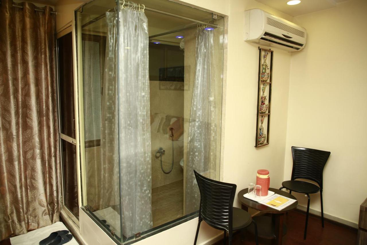 Shaleen Elegance Homestay Nakki Lake 400 Meters Mount Abu Esterno foto