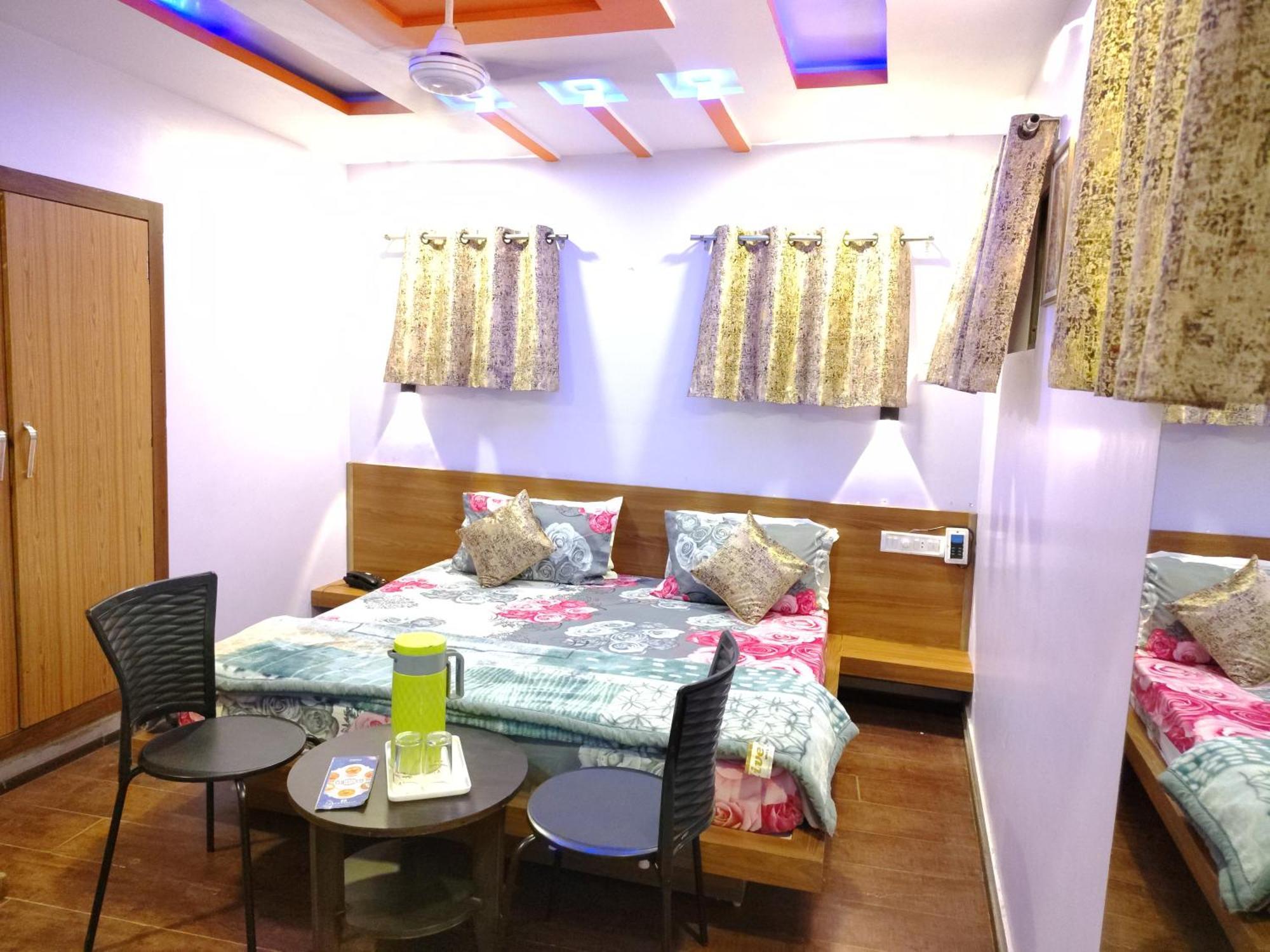 Shaleen Elegance Homestay Nakki Lake 400 Meters Mount Abu Esterno foto